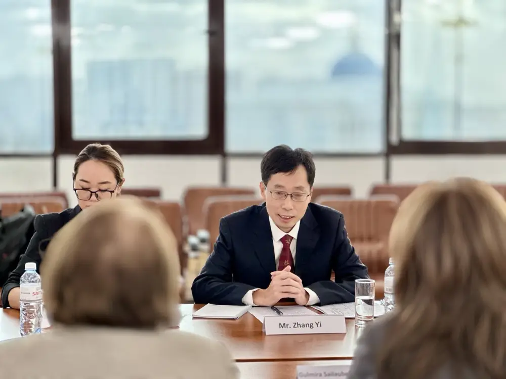 Казахстан и Китай укрепляют сотрудничество в сфере статистики по обследованию домохозяйств (4)