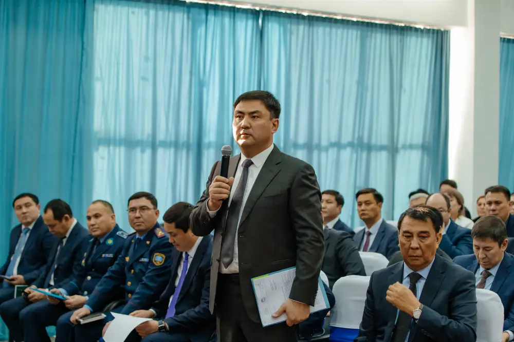 Серик Шапкенов встретился с жителями Макатского района (4)