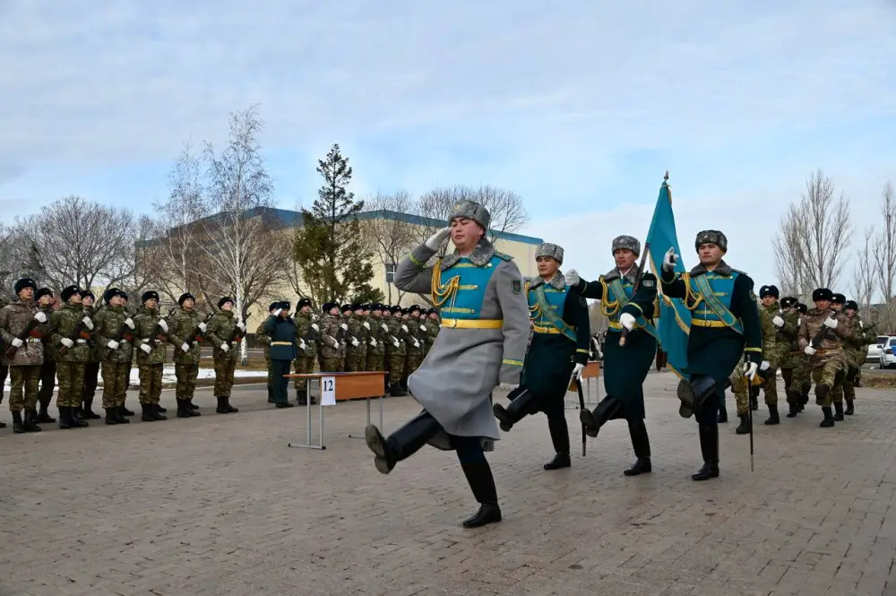 В Астане более 200 солдат принесли присягу на верность Родине (3)