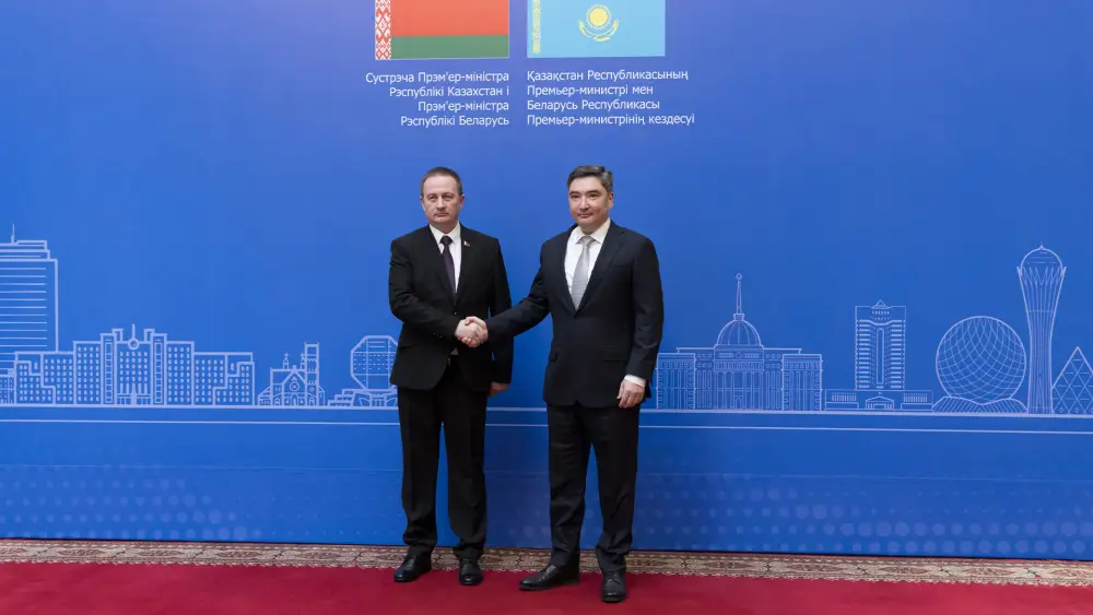 Премьер-министр Казахстана Олжас Бектенов и Премьер-министр Беларуси Александр Турчин обсудили развитие торгово-экономического сотрудничества (7)