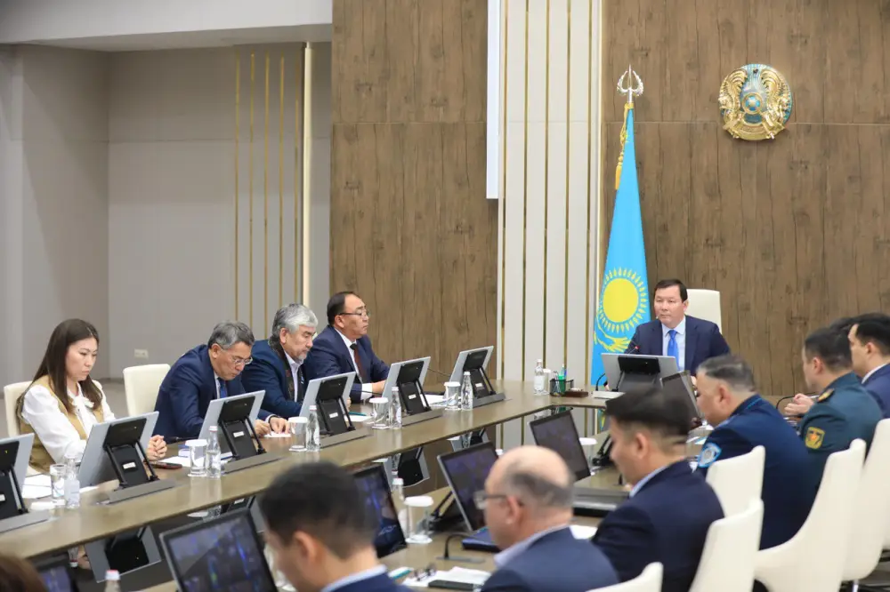 Прошло заседание комиссии по государственным символам при акиме области (8)