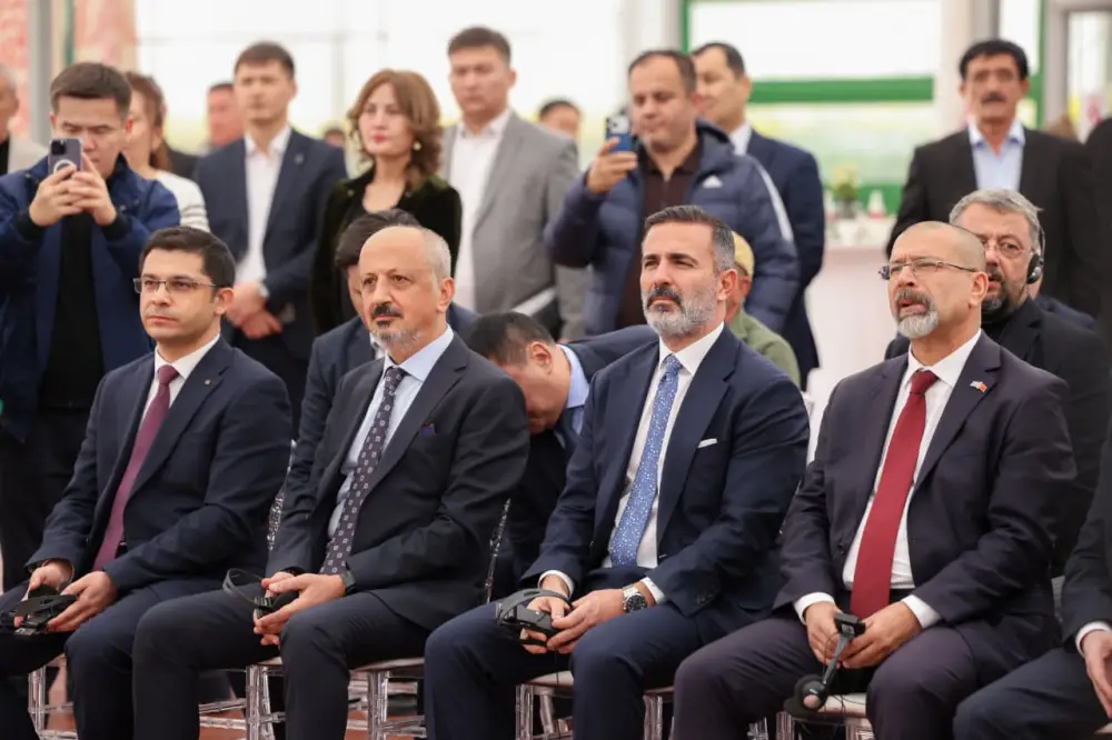 Тепличный комплекс «ALSERA KZ» мощностью 155 тыс. тонн томатов в год запустили в Шымкенте (2)