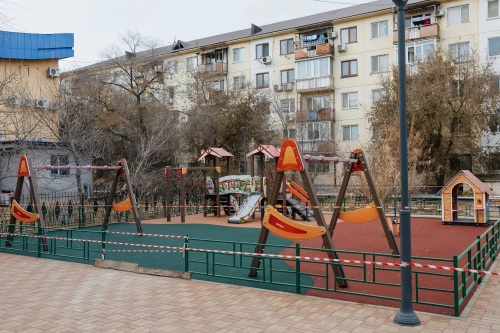 Бюджет народного участия: в Атырау строятся игровые и спортивные площадки (9)