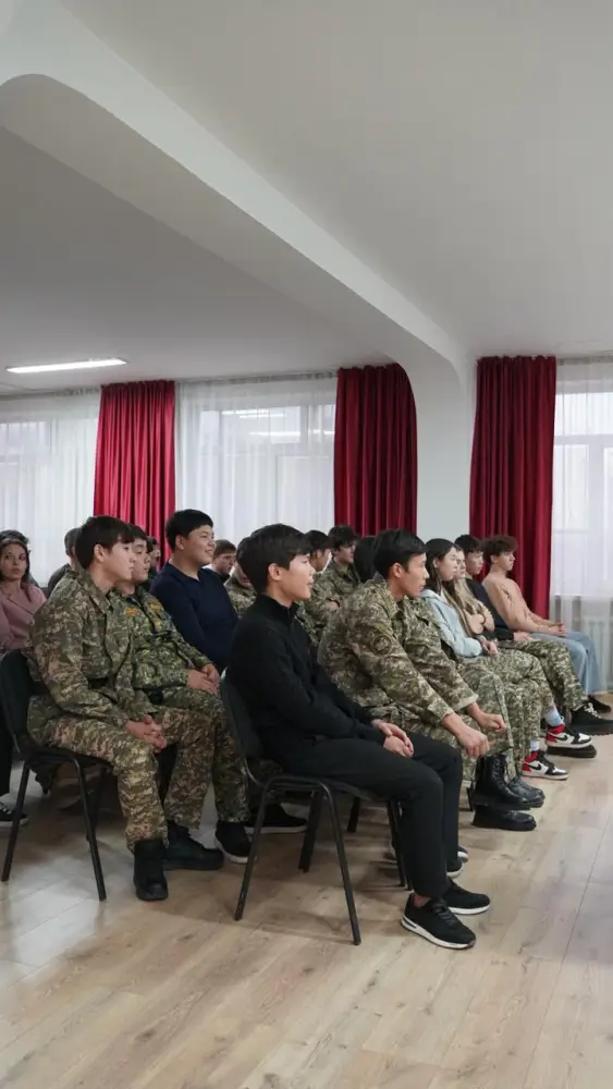 Для студентов ВКО по вопросам закона прошла диалоговая площадка (4)