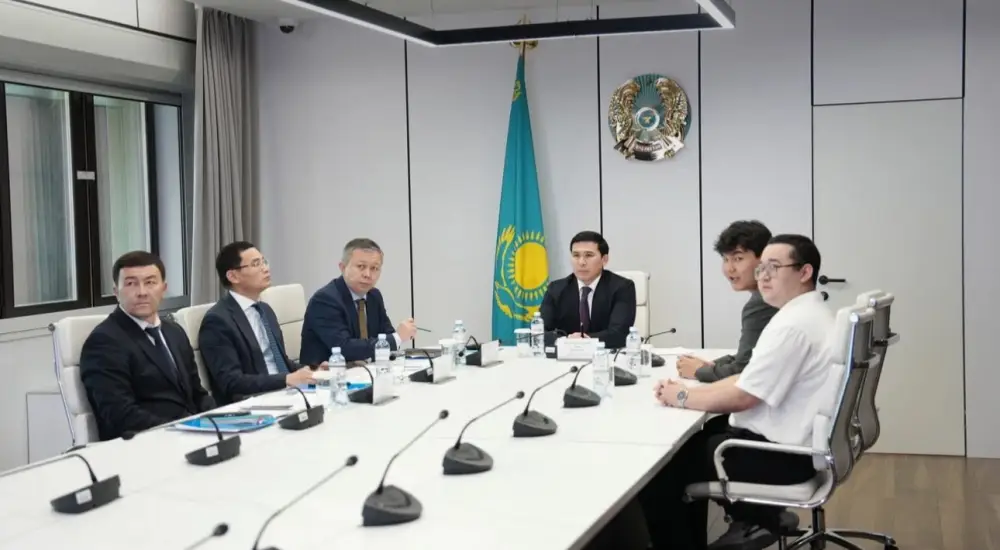 Министр туризма и спорта провёл личный приём граждан (2)