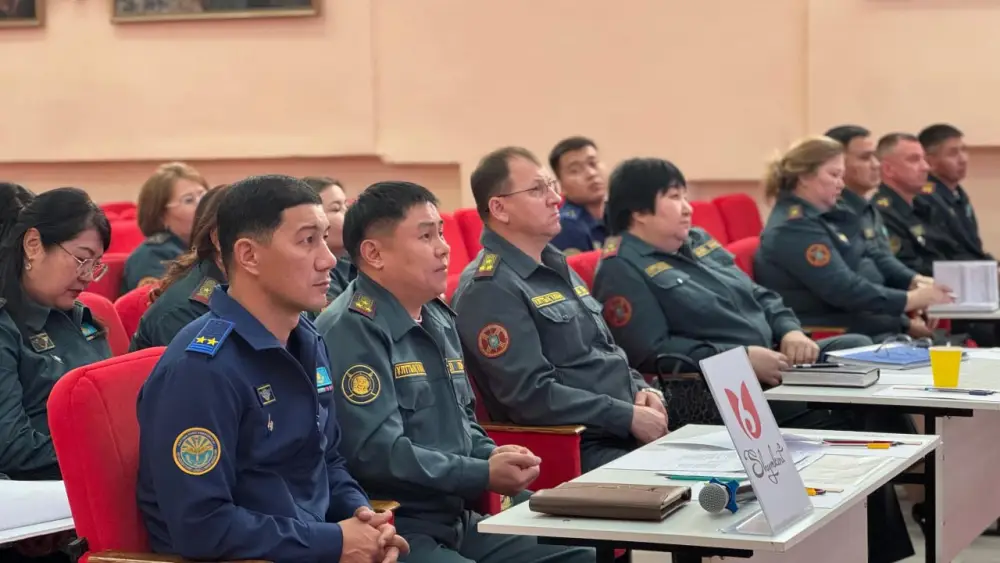 В Шымкенте обсудили ключевые вопросы тылового и финансового обеспечения войск правопорядка (2)