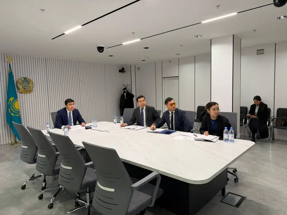 Вице-министр промышленности и строительства РК Куандык Кажкенов провёл приём граждан (4)