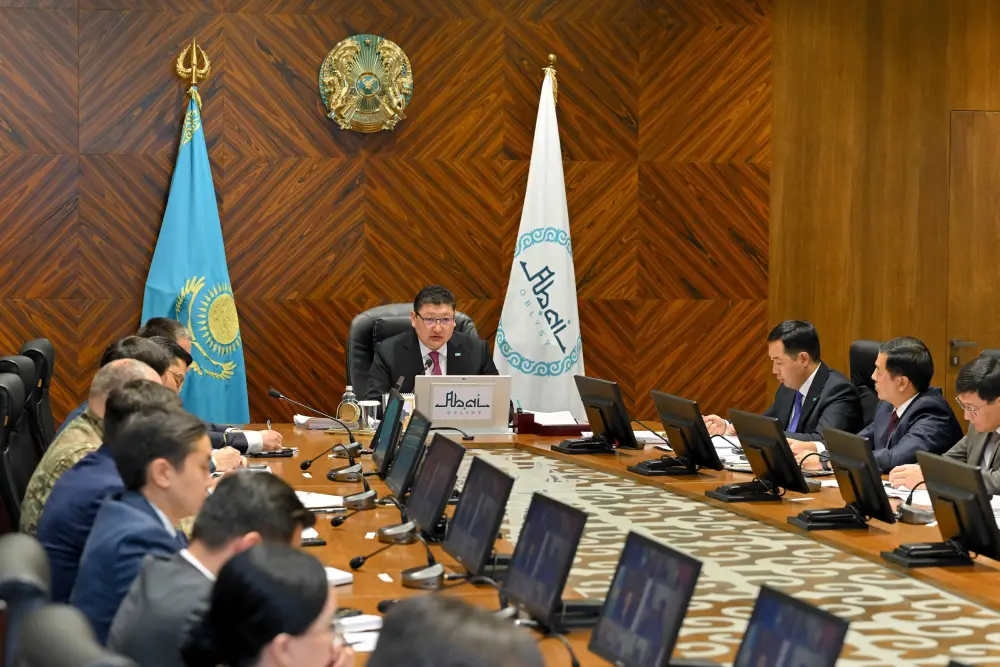 Обсуждена готовность дорог региона к зимнему периоду (8)