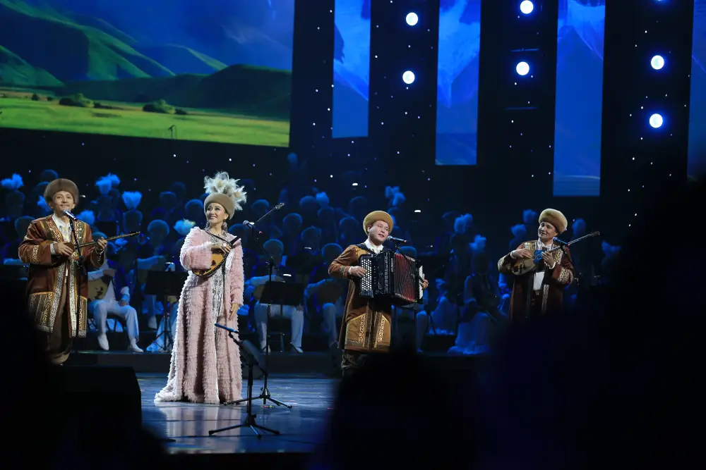 90-летний рубеж: Казахская государственная академическая филармония имени Жамбыла отметила юбилей (7)