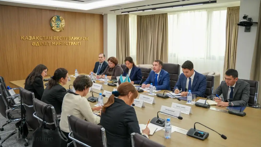 Министр юстиции Республики Казахстан Ерлан Сарсембаев встретился с Министром юстиции и цифрового развития Республики Эстония Лиисой Пакостой (9)