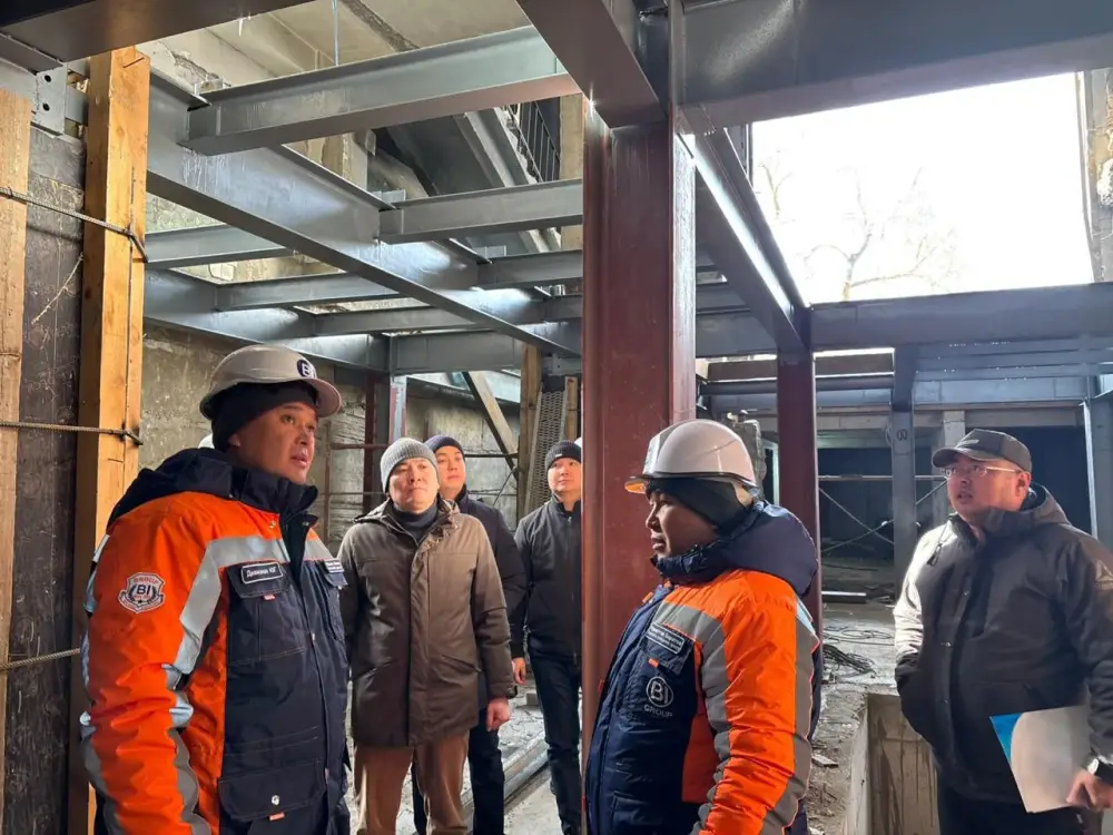 Заместитель акима Алматы проверил ход строительства и реконструкции социальных объектов города (3)