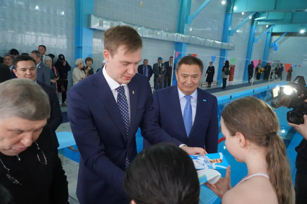 В Макинске открылся долгожданный бассейн (6)