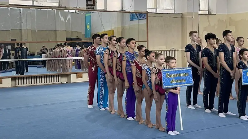 В Караганде стартовал чемпионат РК по спортивной акробатике (6)