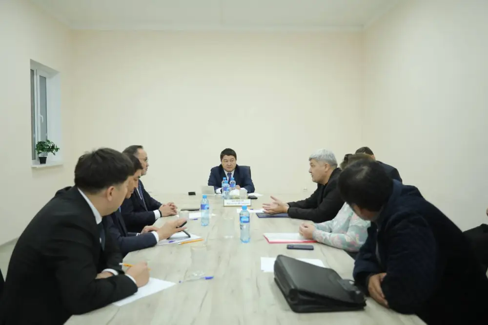 Нурдаулет Килыбай принял жителей Тупкараганского района по личным вопросам (8)