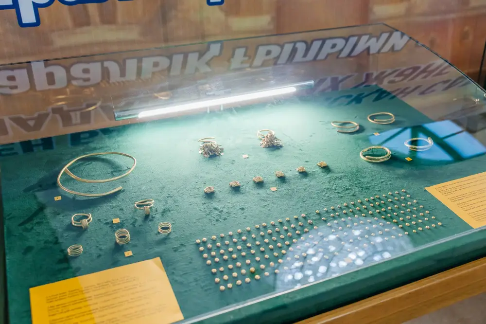 В Атырау стартовал международный симпозиум «Сарайшык: история и культура Великой степи на стыке Востока и Запада» (2)