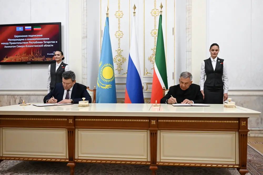 По приглашению Президента Республики Татарстан Рустама Минниханова официальная и бизнес-делегация Северо-Казахстанской области посетила Казань (8)