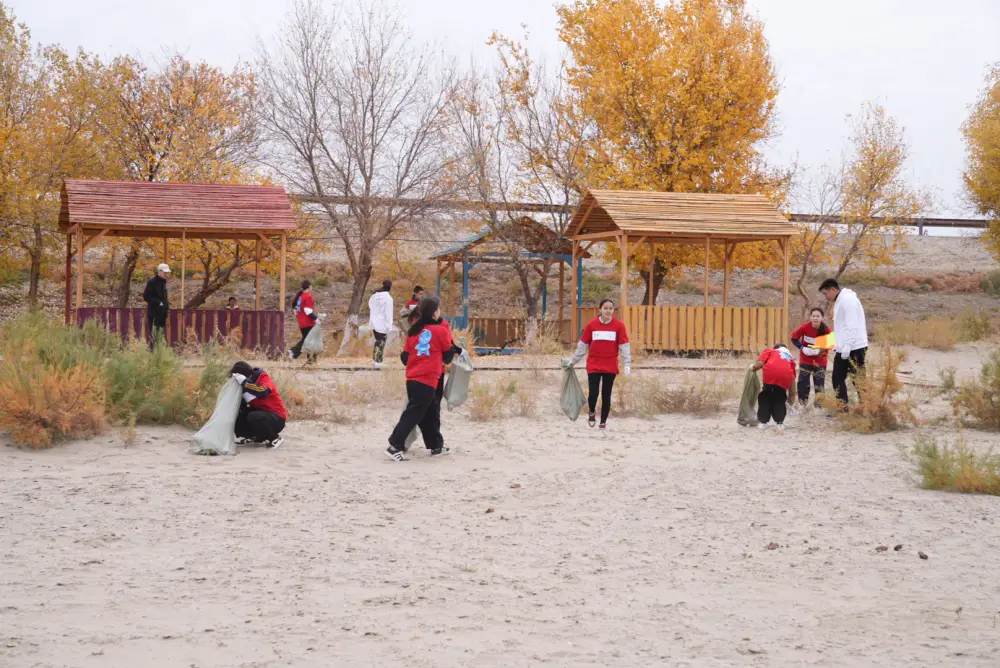 120 кг мусора убрали с прибрежных территорий школьники Кызылорды в рамках экологической акции «Экономь воду – сохраняй будущее!» (7)