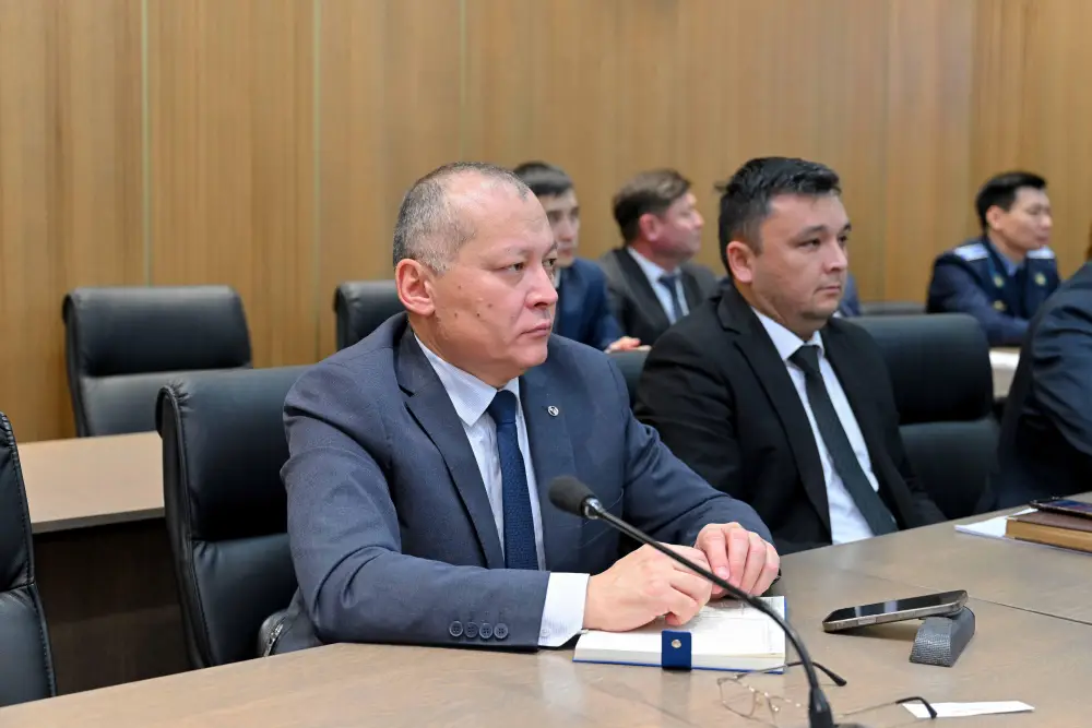 Аким области: Работы по обеспечению чистоты в регионе должны вестись круглый год – зимой и летом (10)