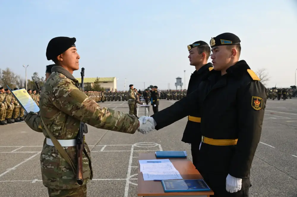 В Мангистауской области более 700 новобранцев приняли Военную присягу (3)