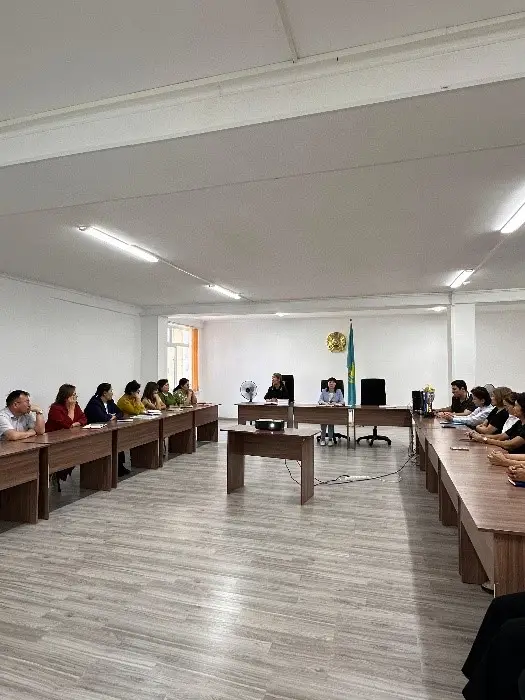 В Шымкенте проведен социологический опрос среди государственных служащих (2)