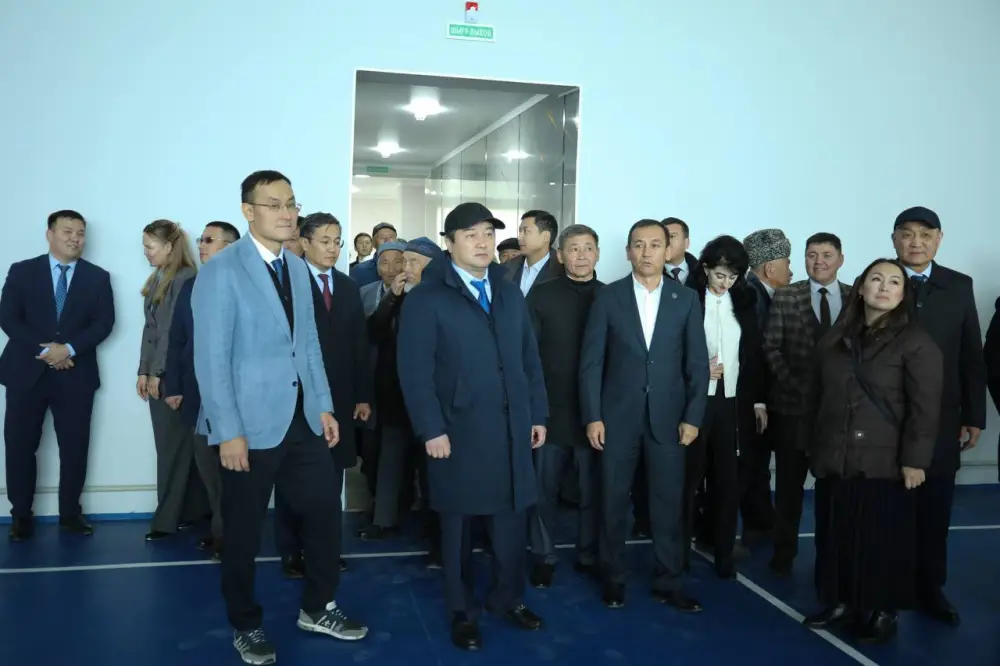 В Мунайлинском районе ввели в эксплуатацию новый спортивный комплекс (9)