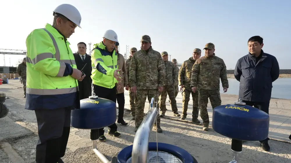 Глава МЧС посетил морской отряд «Теңіз жасағы» (3)