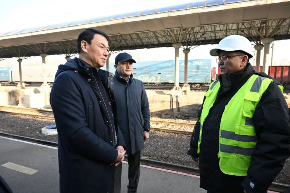 Дархан Сатыбалды проверил ход модернизации вокзала Алматы–1 (2)