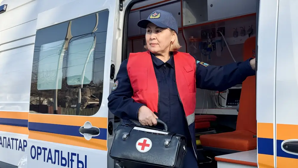 Лица МЧС: фельдшер Дана Доскалиева (8)