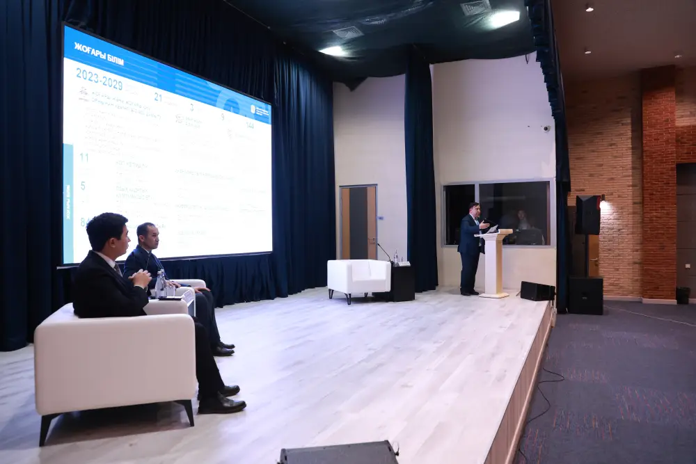 Вице-министр науки и высшего образования встретился с жителями Алматинской области (3)