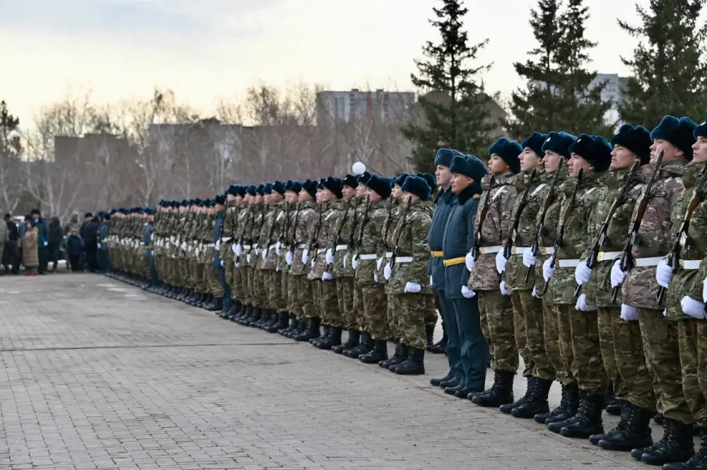 В Астане более 200 солдат принесли присягу на верность Родине (5)