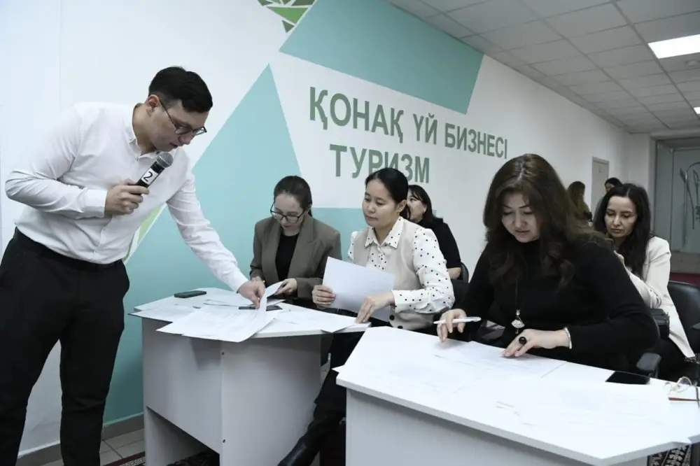 В Астане прошел конкурс «Үздік тазалаушы-2025» среди студентов колледжа (4)