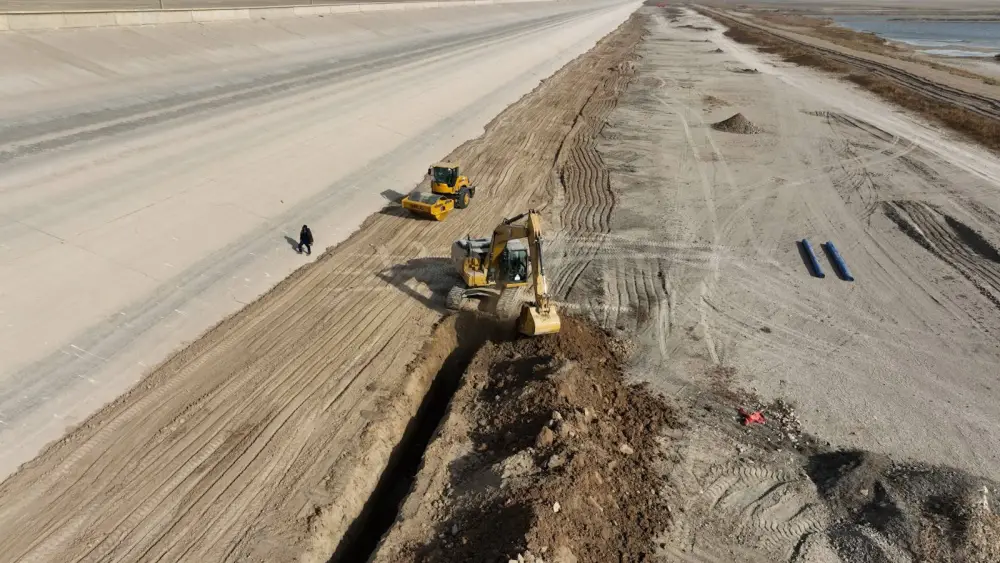 60 тыс. кубометров песка и гравия извлечены из Коксарайского контррегулятора для улучшения подачи воды в Кызылординскую область (7)