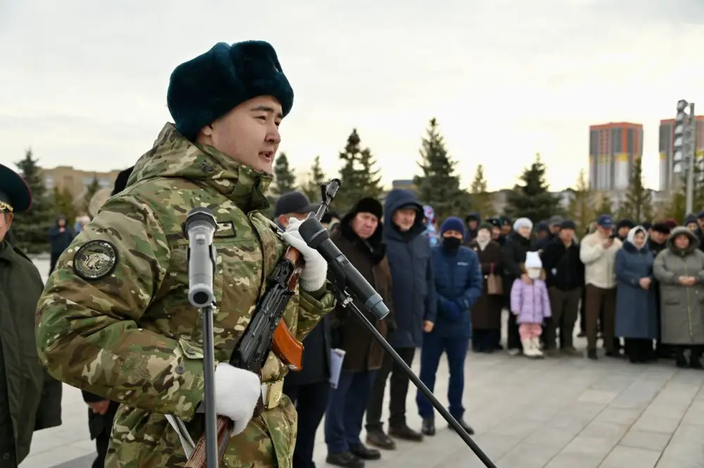 В Астане более 200 солдат принесли присягу на верность Родине (7)