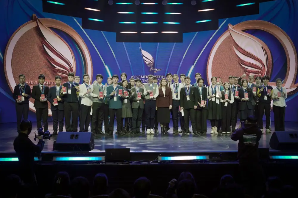 200 школьников стали победителями Республиканской олимпиады по естественно-математическому направлению для учащихся сельских школ (3)