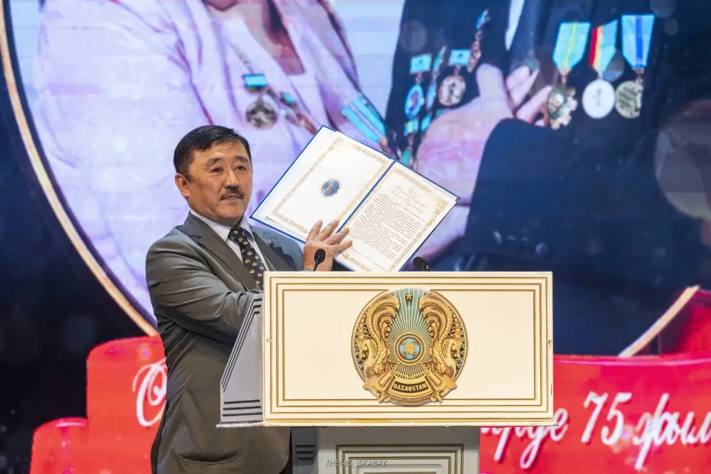 В Жетісу состоялся творческий вечер супружеской пары – актеров театра и кино Алмахан Кенжебековой и Кендебая Темирбайулы (6)