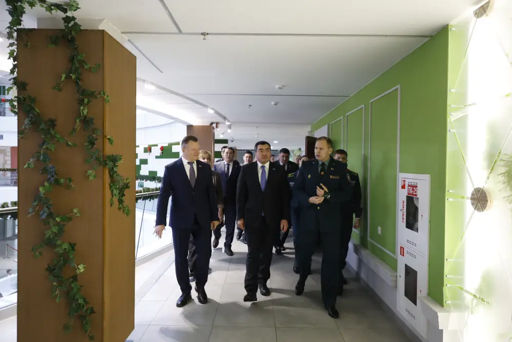 Чингис Аринов посетил ключевые подразделения МЧС Республики Беларусь (6)