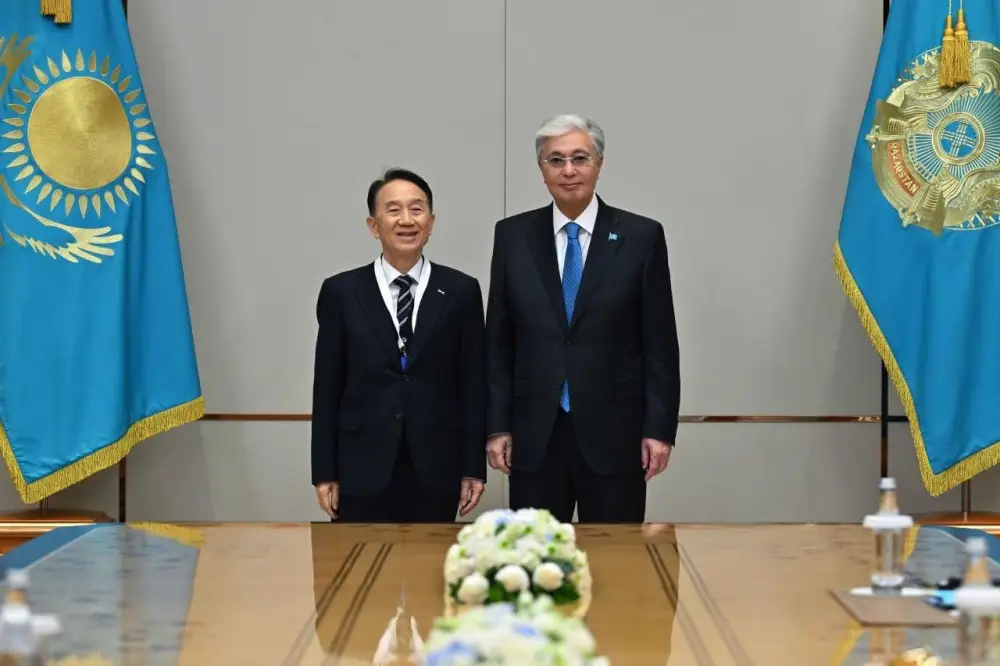 УКАЗОМ ПРЕЗИДЕНТА КИМ СОНГ КЁНГ НАГРАЖДЁН ОРДЕНОМ «ДРУЖБА» II СТЕПЕНИ (4)