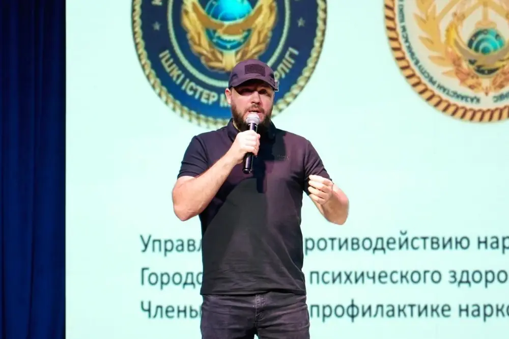 «Астана - город без наркотиков»: блогеры и спортсмены рассказали столичным студентам о вреде наркотических веществ (4)