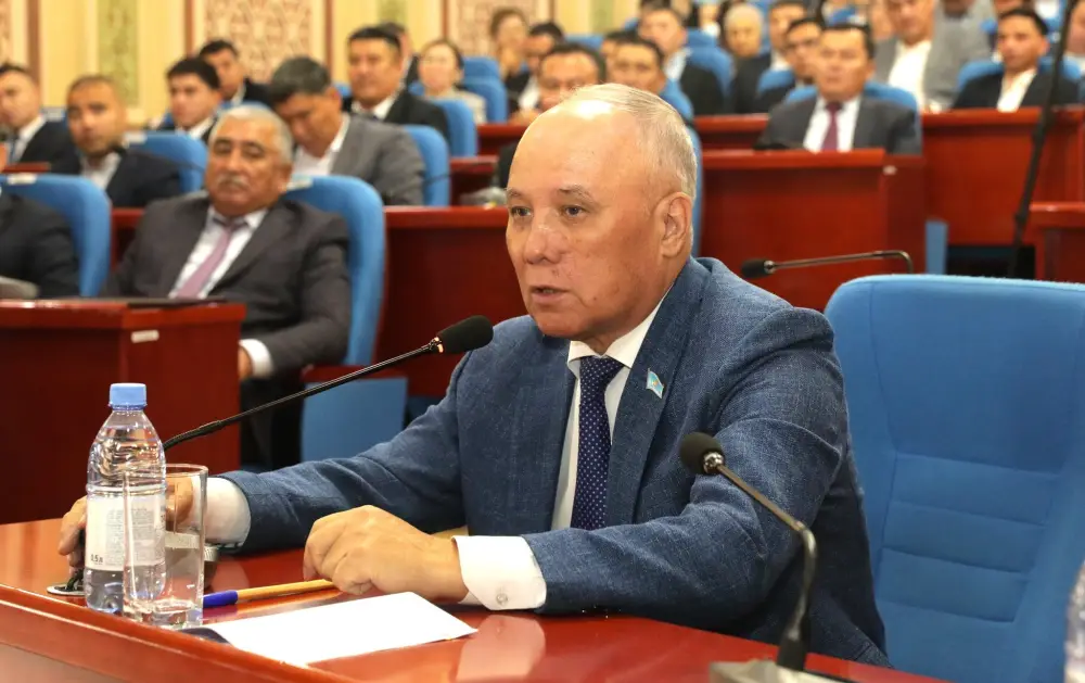 Выразил благодарность гражданам (2)