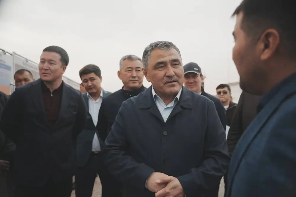 Работы по строительству соединяющих каналов для сброса изолированных водных масс в Шардаринское водохранилище ведутся в Туркестанской области (5)