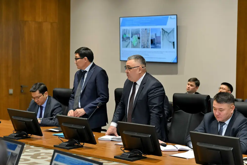 Состоялось совещание по вопросам качества архитектурно-строительных объектов региона (10)