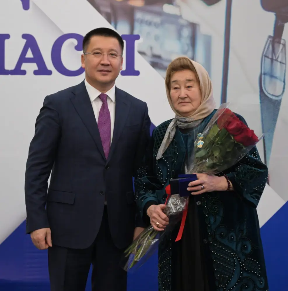 В Павлодаре прошло торжественное мероприятие, посвященное 60-летию областного телеканала «ERTIS» (5)