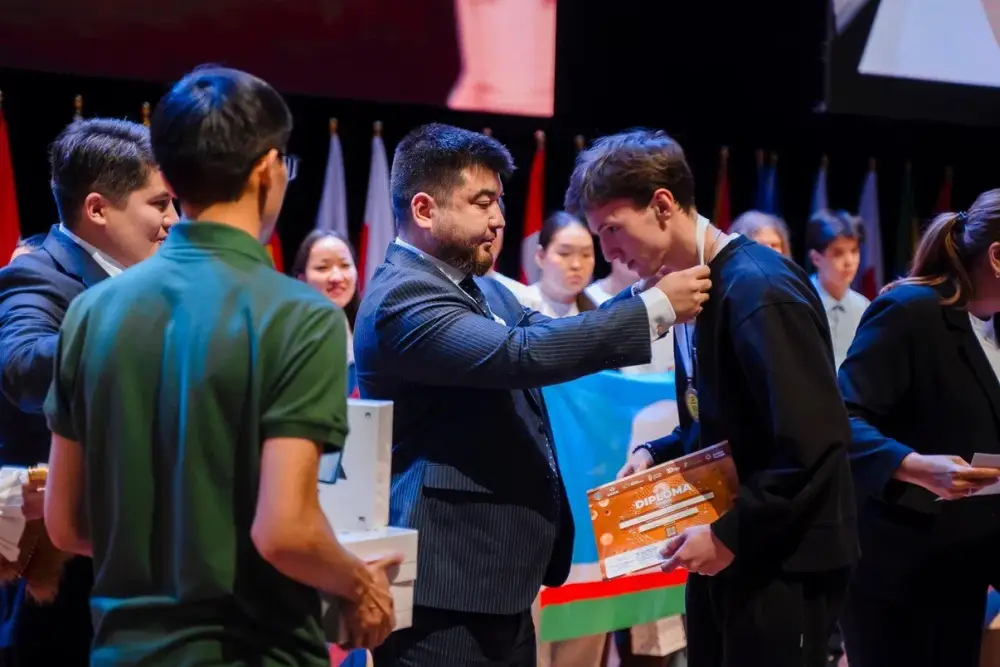 Победителей Международной STEM Олимпиады и Битвы роботов определили в Астане (8)