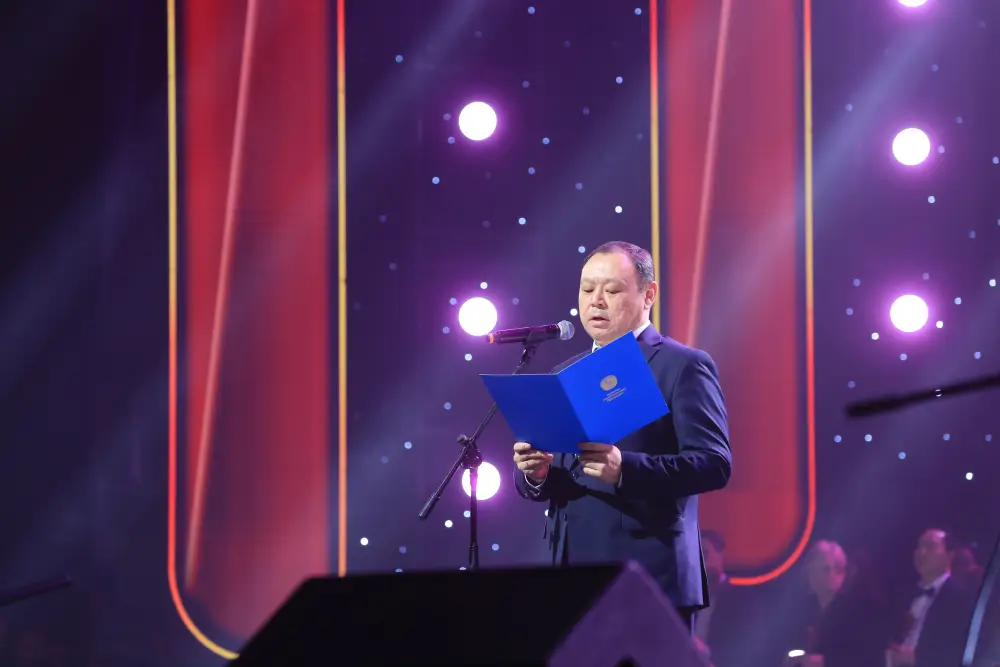 90-летний рубеж: Казахская государственная академическая филармония имени Жамбыла отметила юбилей (3)