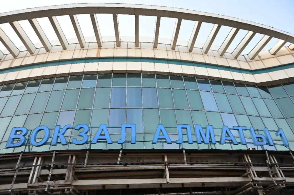 Дархан Сатыбалды проверил ход модернизации вокзала Алматы–1 (3)