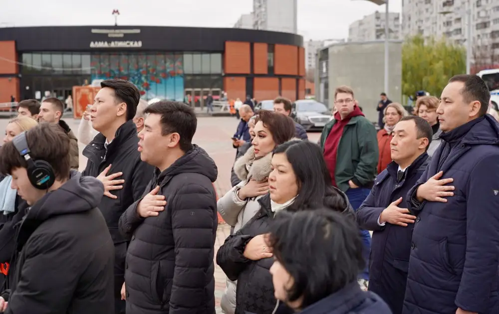 Сквер дружбы Казахстана и России открыли в Москве (4)