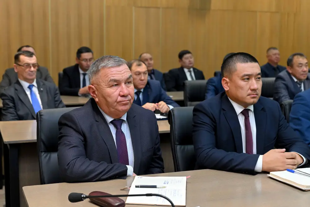 Состоялась встреча по реализации Послания Президента (3)