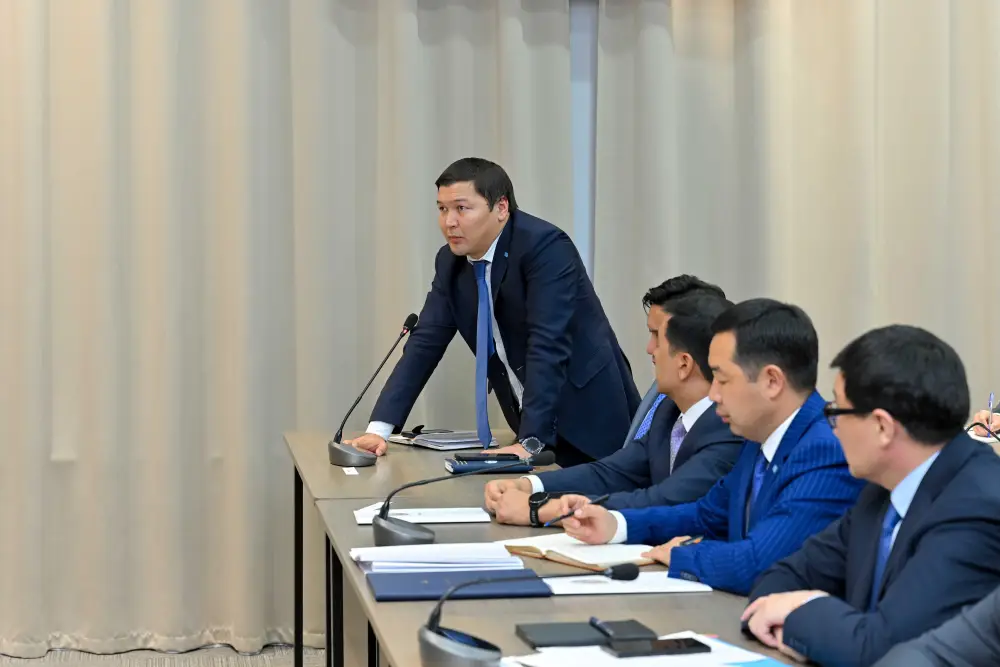 Состоялась встреча по реализации Послания Президента (7)