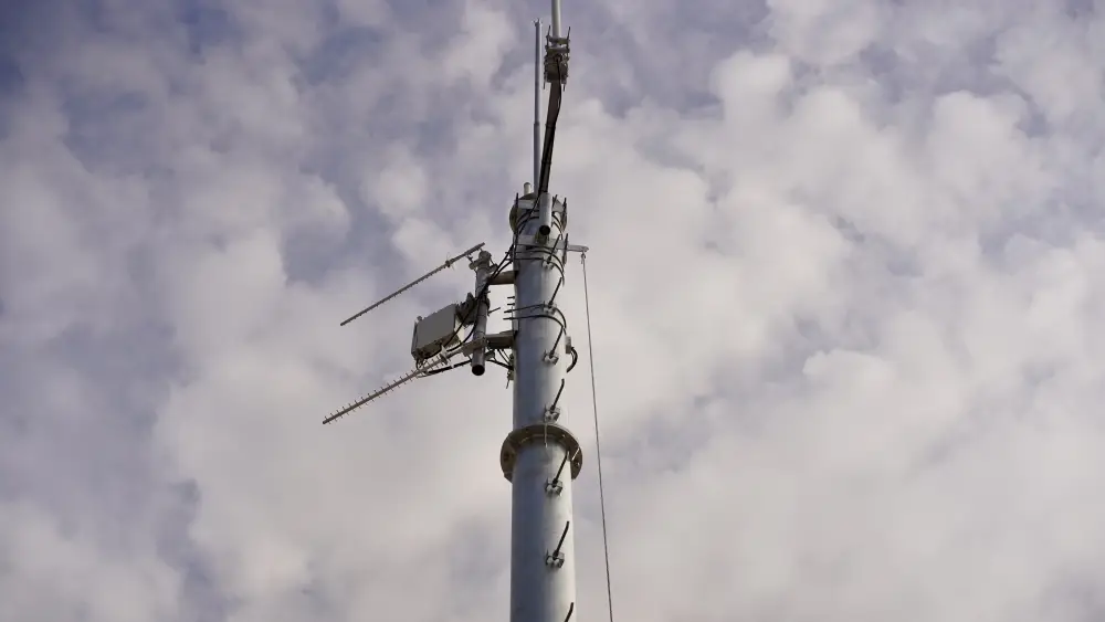 Первая в регионе солнечная базовая станция Huawei обеспечит качественный 4G-сигнал на трассе Қонаев–Талдыкорган (2)