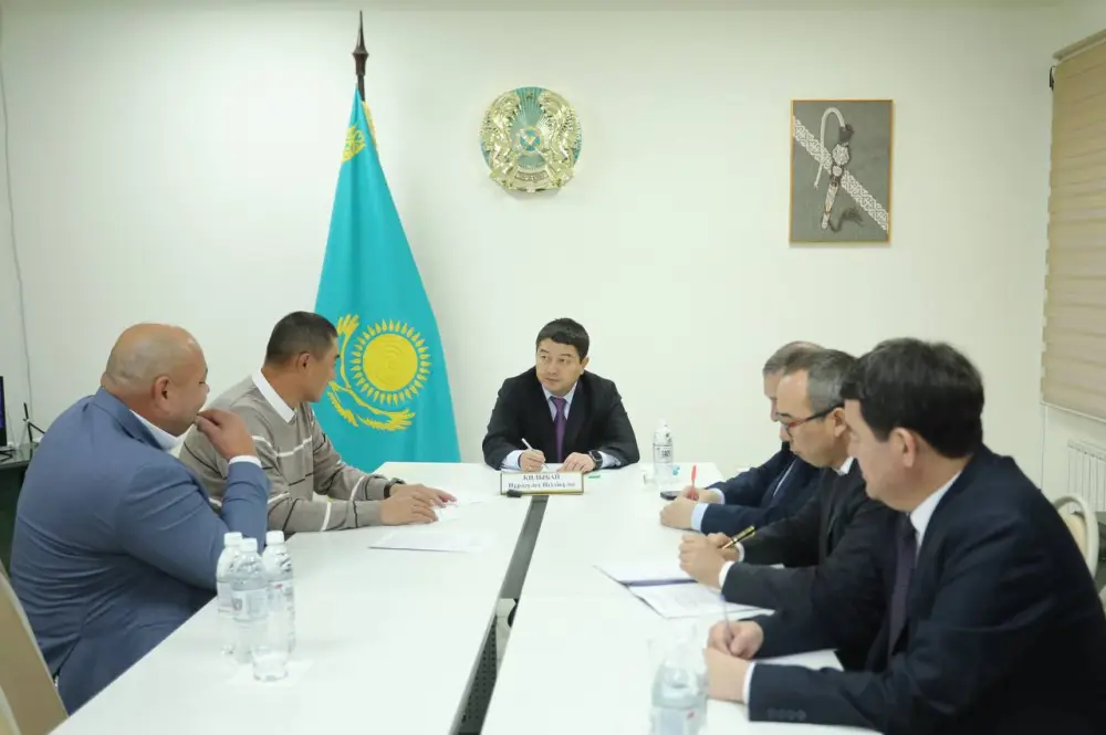 Нурдаулет Килыбай провёл личный приём жителей города Жанаозен (5)